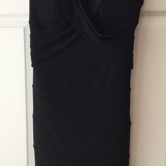 Fitted Black Dress - Picture 5 of 8